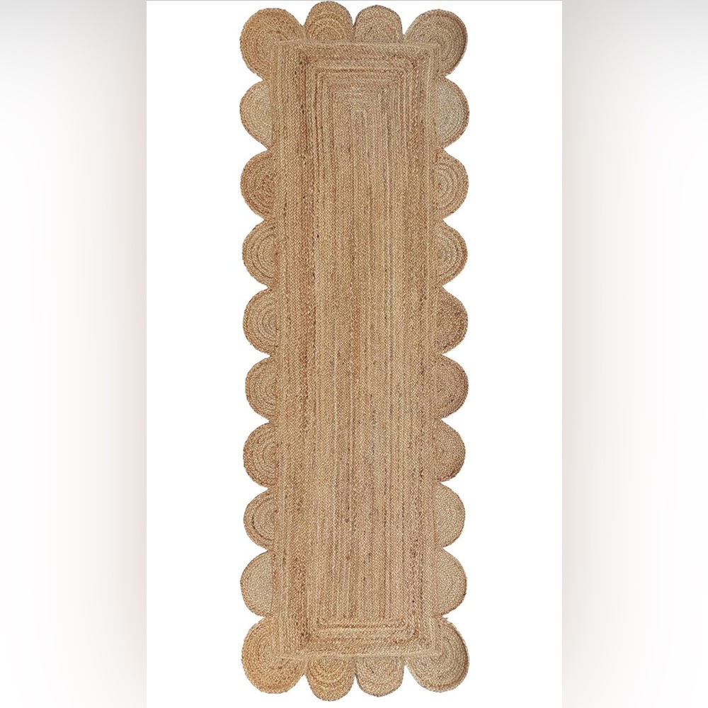 Scalloped Natural Jute Area Rug, Natural Color (2'X6')